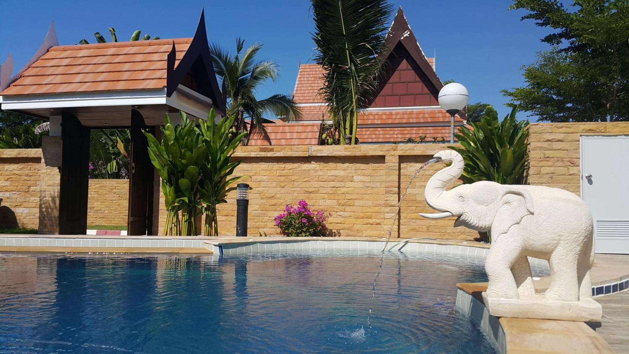 Vip Chain Resort Pool Villa Ban Phe Exteriör bild